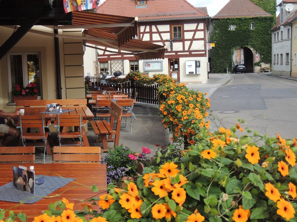 Leutershausen  Hotel-Gasthof Neue Post מראה חיצוני תמונה
